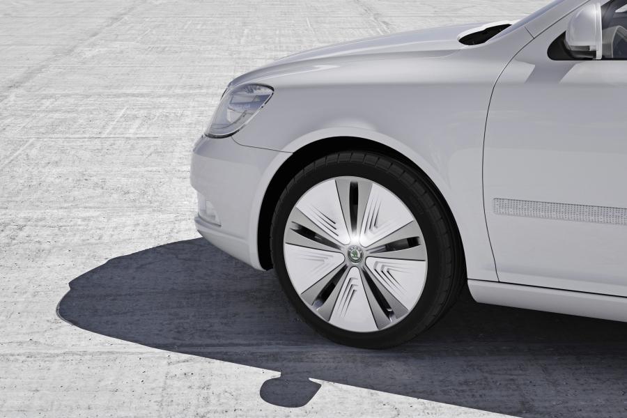  Skoda Octavia Green E-Line Concept 2010 года  (фото 41 из 46)